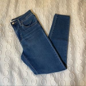 Light wash Levi jegging